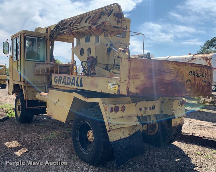 image for item LI9131 Gradall G3WD  wheeled excavator