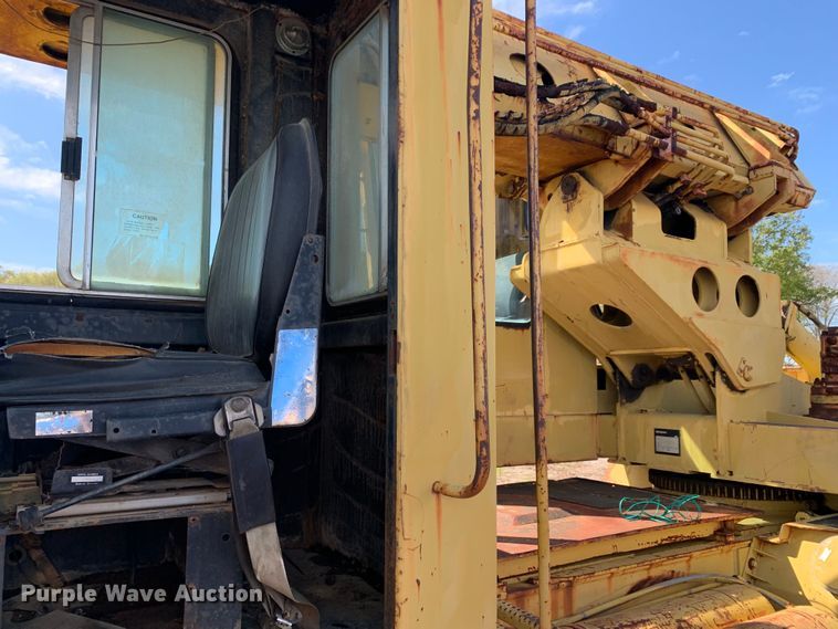 image for item LI9131 Gradall G3WD  wheeled excavator