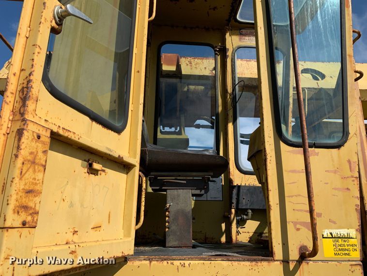 image for item LI9131 Gradall G3WD  wheeled excavator