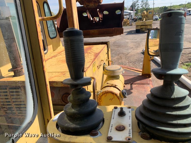 image for item LI9131 Gradall G3WD  wheeled excavator