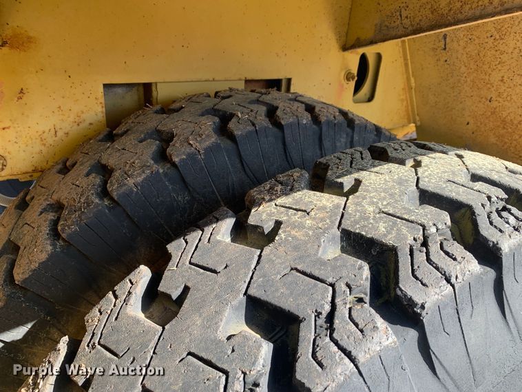 image for item LI9131 Gradall G3WD  wheeled excavator