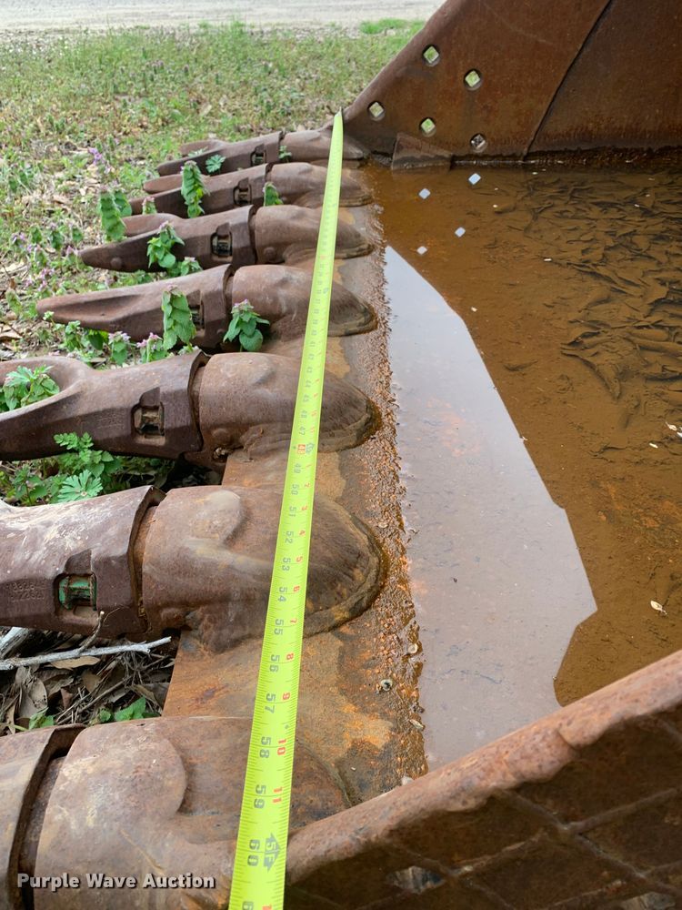 image for item LI9183 Esco SK290/295  excavator bucket