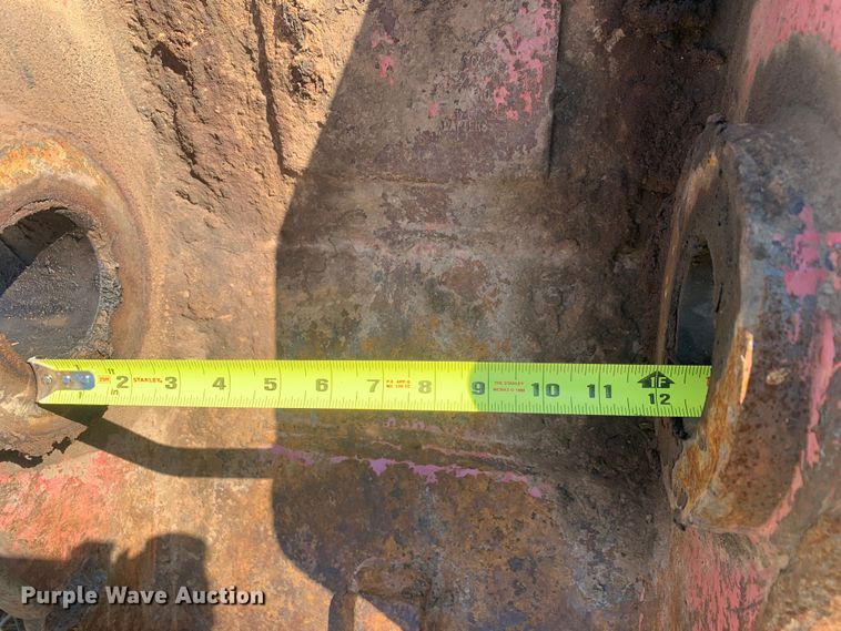 image for item LI9216 Esco  excavator bucket