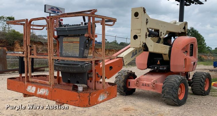 image for item LI9227 2000 JLG 450A  boom lift