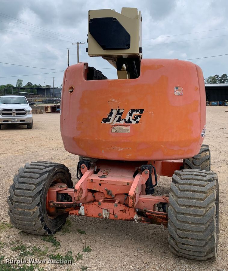 image for item LI9227 2000 JLG 450A  boom lift