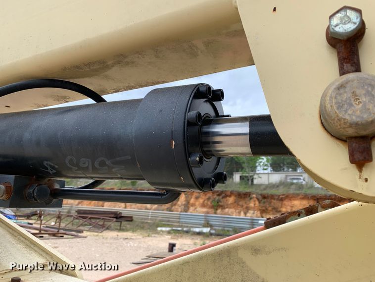 image for item LI9227 2000 JLG 450A  boom lift