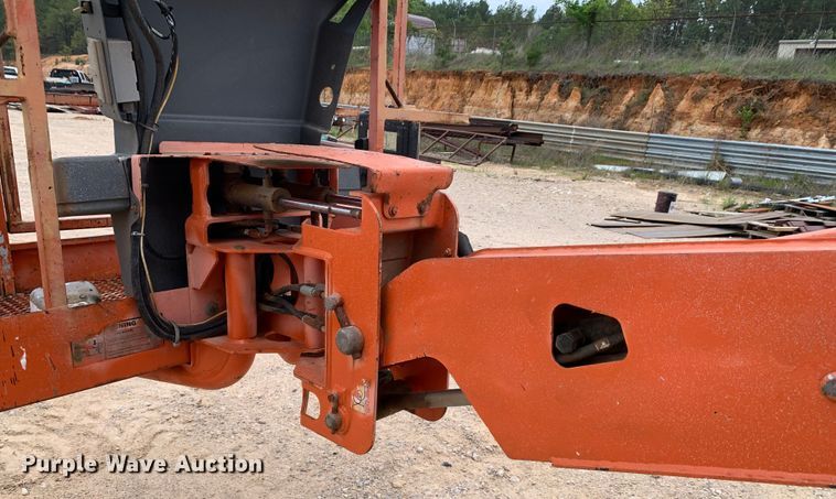 image for item LI9227 2000 JLG 450A  boom lift