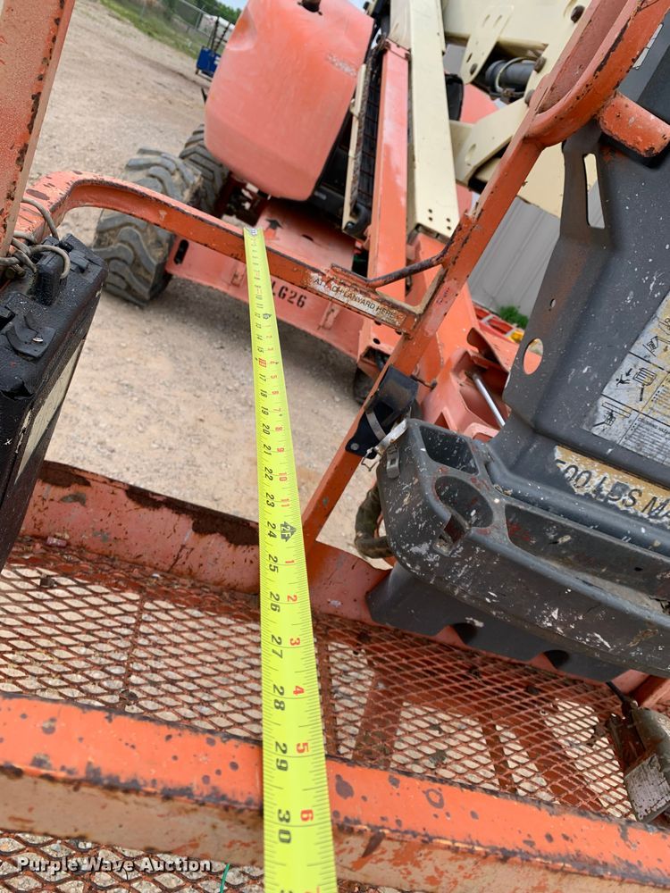 image for item LI9227 2000 JLG 450A  boom lift