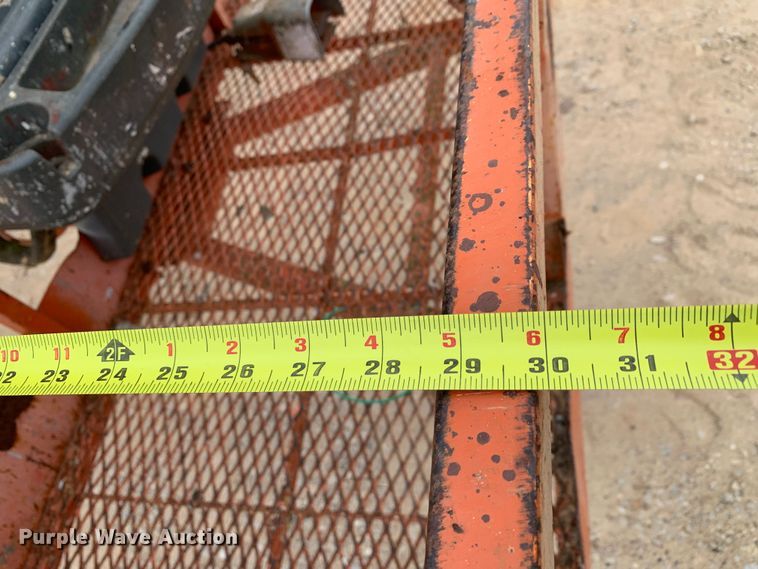 image for item LI9227 2000 JLG 450A  boom lift