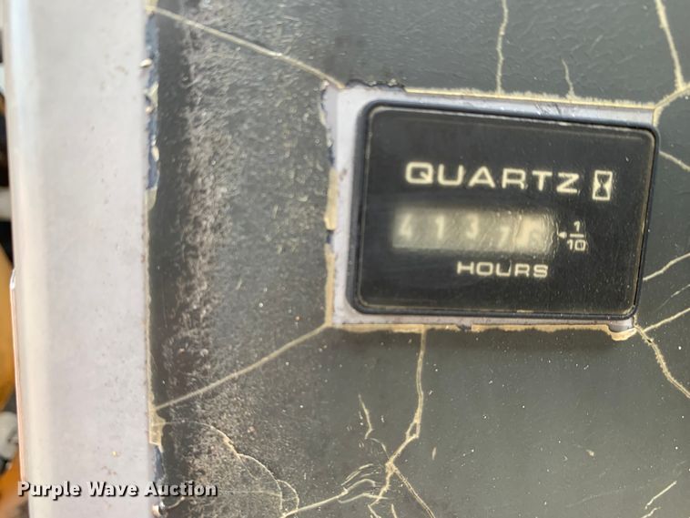 image for item LI9227 2000 JLG 450A  boom lift