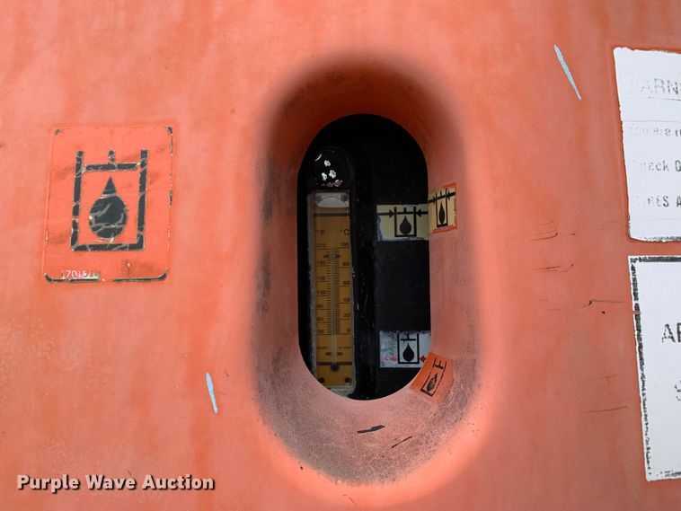 image for item LI9227 2000 JLG 450A  boom lift