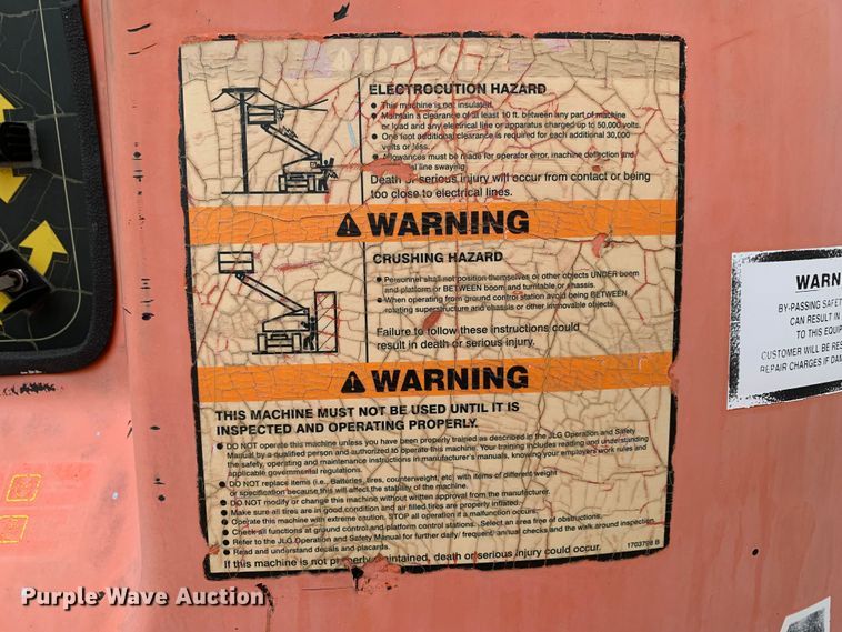 image for item LI9227 2000 JLG 450A  boom lift