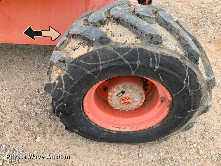 image for item LI9227 2000 JLG 450A  boom lift