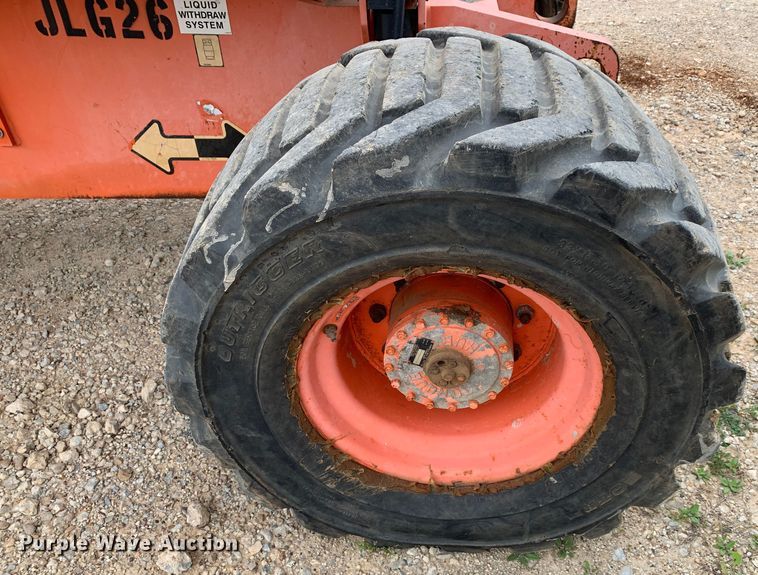 image for item LI9227 2000 JLG 450A  boom lift