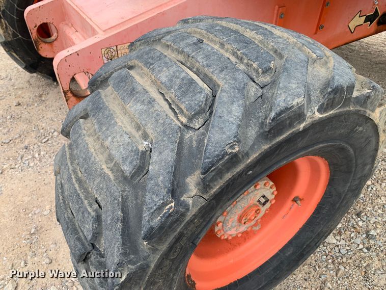 image for item LI9227 2000 JLG 450A  boom lift