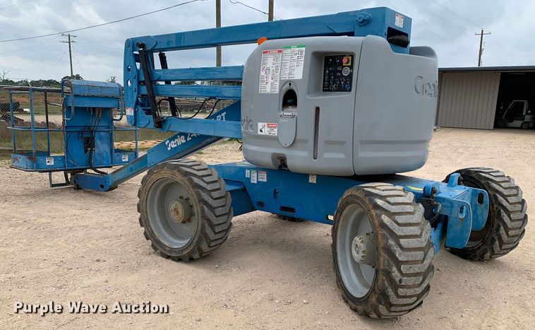 image for item LI9228 2006 Genie Z-45/25  boom lift