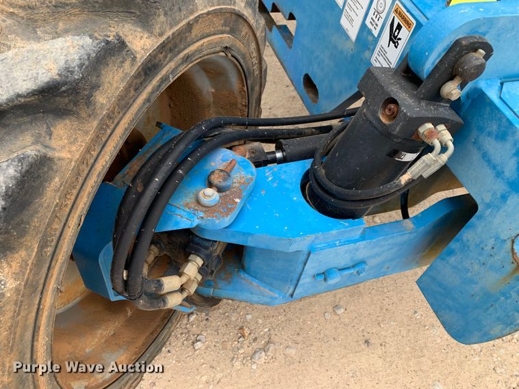 image for item LI9228 2006 Genie Z-45/25  boom lift