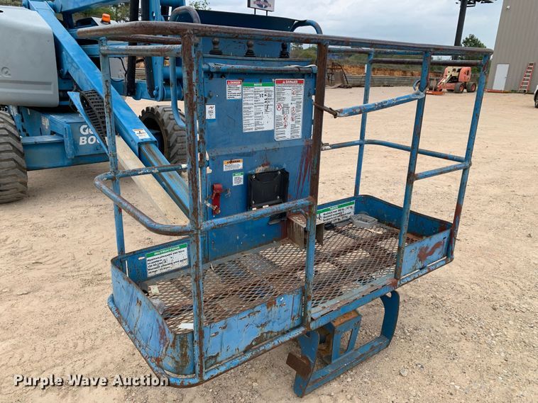 image for item LI9228 2006 Genie Z-45/25  boom lift