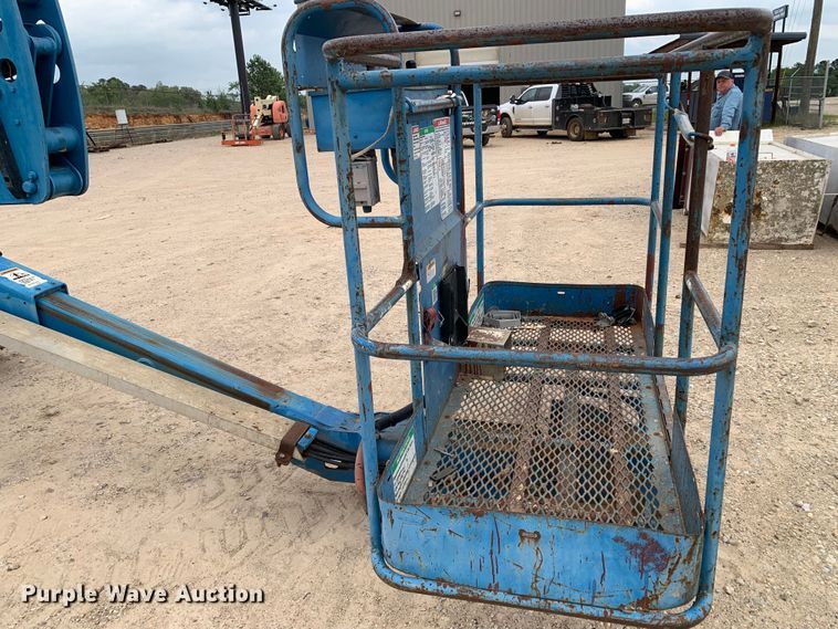 image for item LI9228 2006 Genie Z-45/25  boom lift
