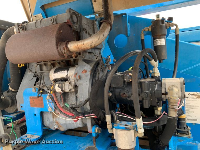 image for item LI9228 2006 Genie Z-45/25  boom lift