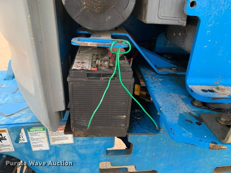 image for item LI9228 2006 Genie Z-45/25  boom lift