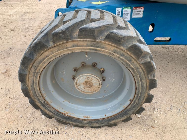 image for item LI9228 2006 Genie Z-45/25  boom lift