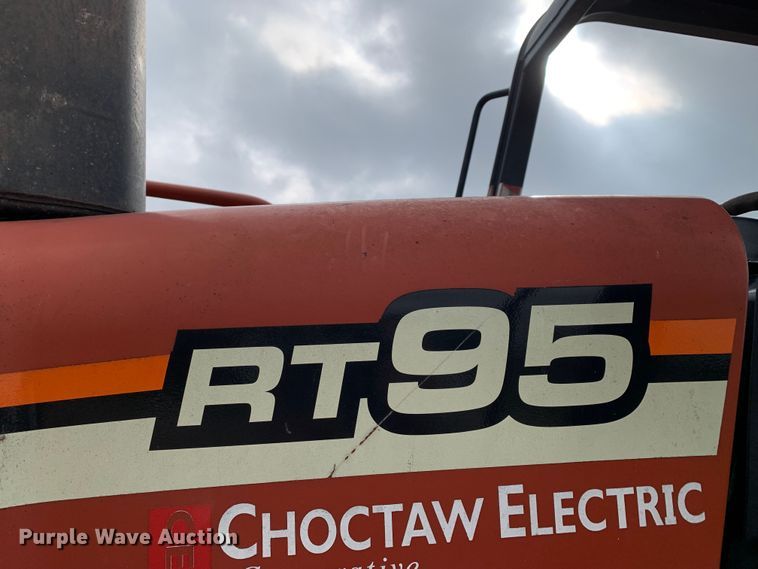 image for item LI9233 2006 Ditch Witch RT95  trencher