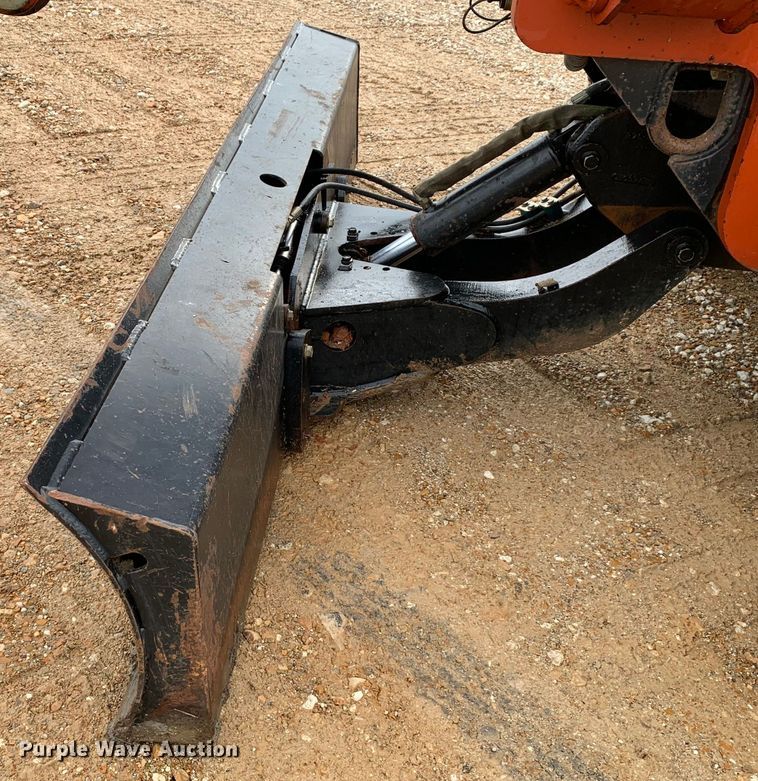 image for item LI9233 2006 Ditch Witch RT95  trencher