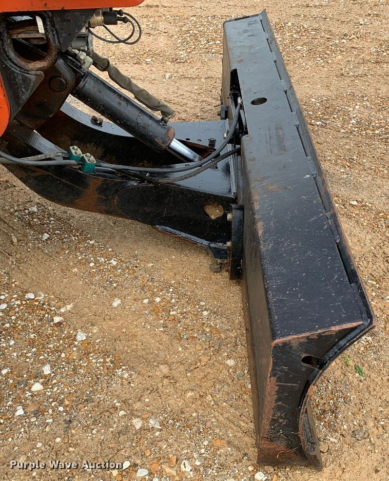 image for item LI9233 2006 Ditch Witch RT95  trencher