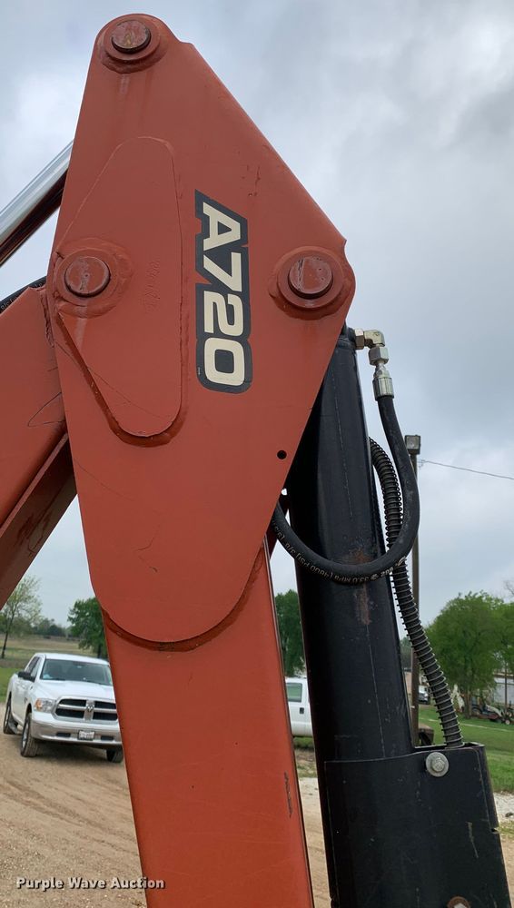 image for item LI9233 2006 Ditch Witch RT95  trencher