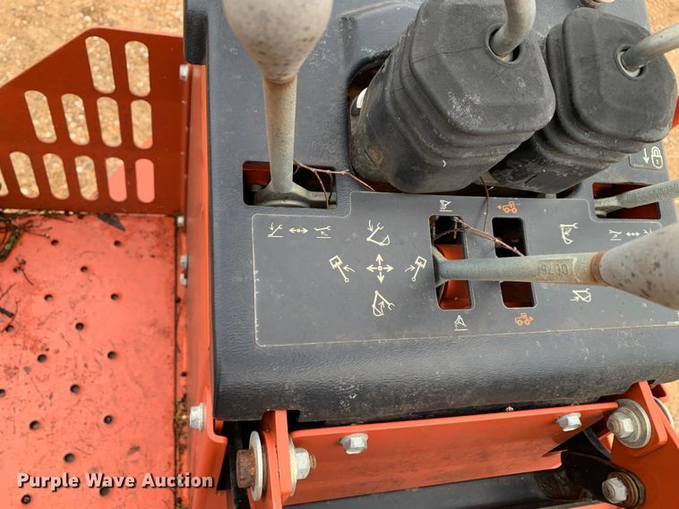 image for item LI9233 2006 Ditch Witch RT95  trencher