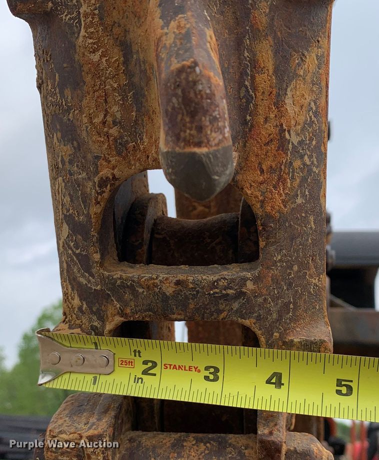 image for item LI9233 2006 Ditch Witch RT95  trencher