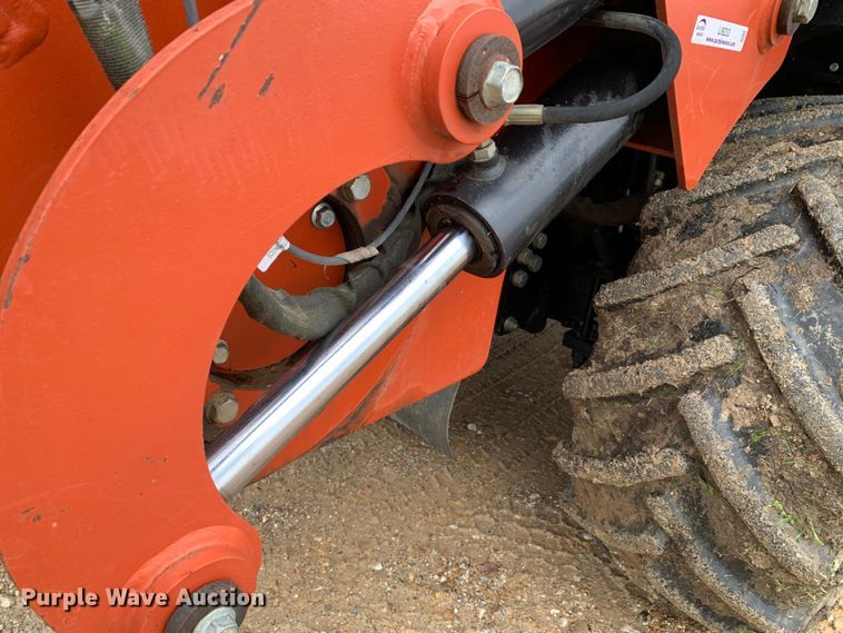 image for item LI9233 2006 Ditch Witch RT95  trencher