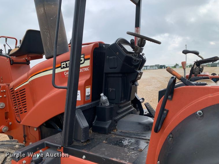 image for item LI9233 2006 Ditch Witch RT95  trencher