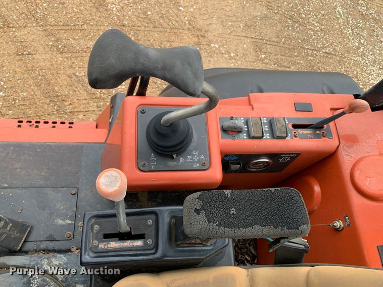 image for item LI9233 2006 Ditch Witch RT95  trencher