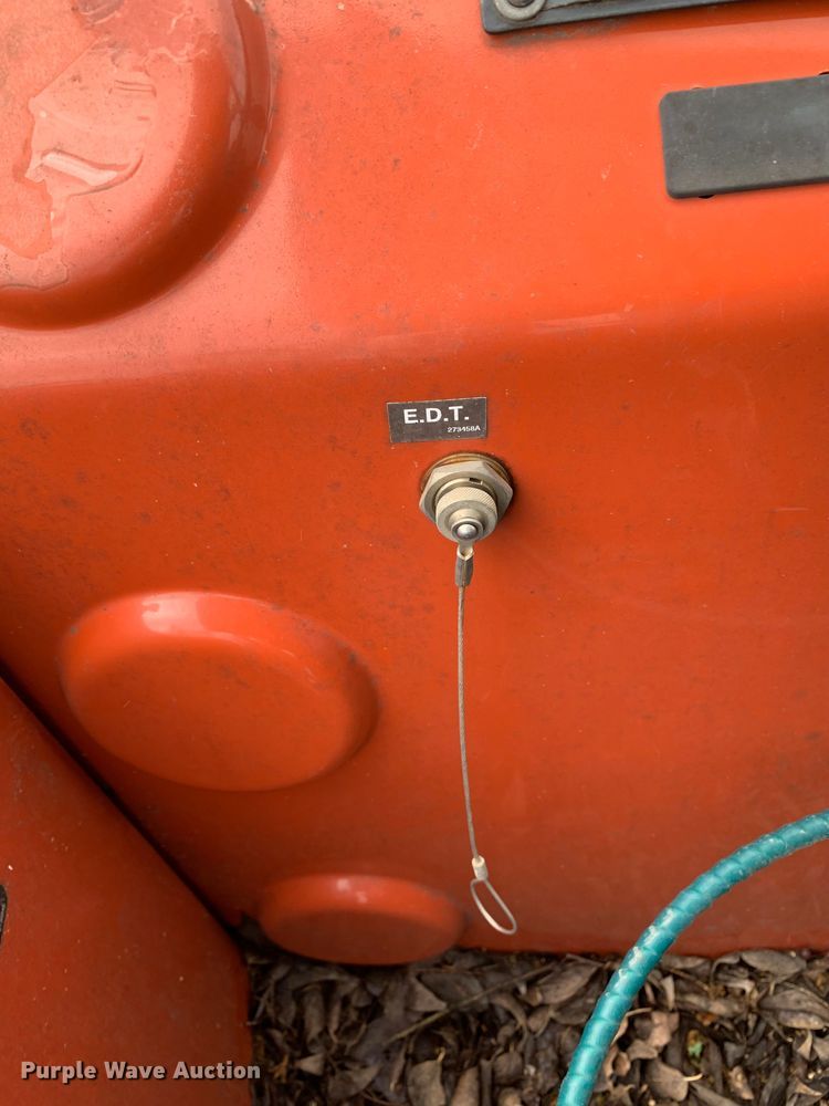 image for item LI9233 2006 Ditch Witch RT95  trencher