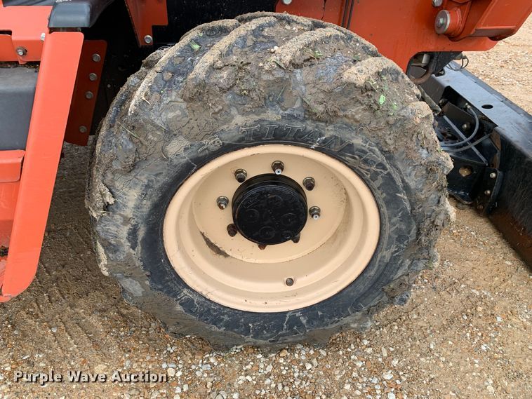 image for item LI9233 2006 Ditch Witch RT95  trencher