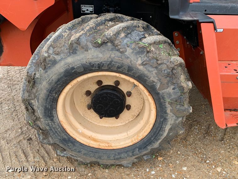 image for item LI9233 2006 Ditch Witch RT95  trencher