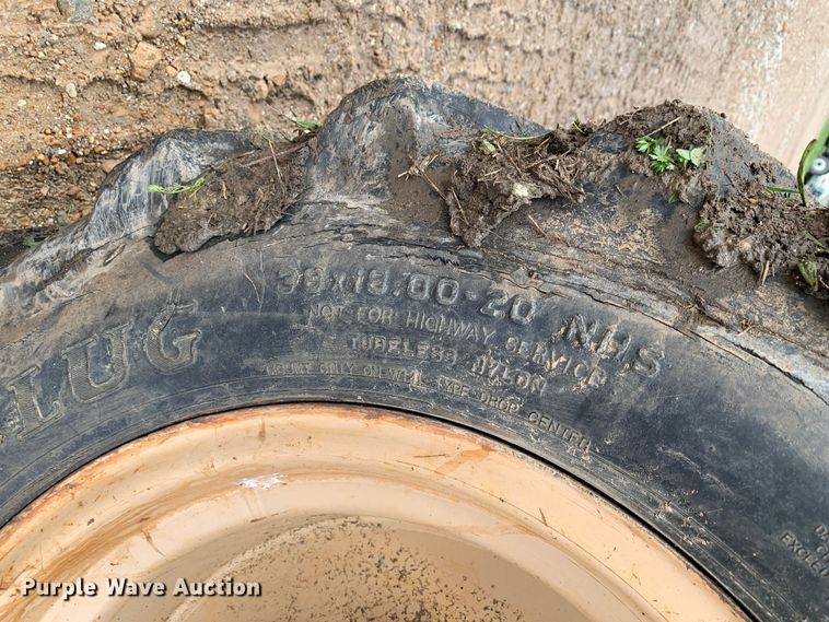 image for item LI9233 2006 Ditch Witch RT95  trencher