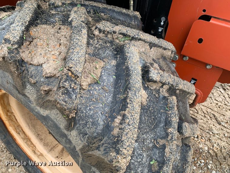 image for item LI9233 2006 Ditch Witch RT95  trencher