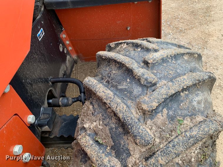 image for item LI9233 2006 Ditch Witch RT95  trencher