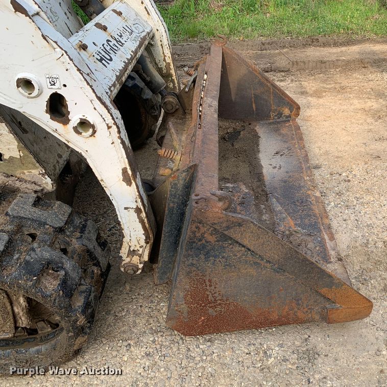 image for item LI9238 2008 Bobcat T870  tracked skid steer loader