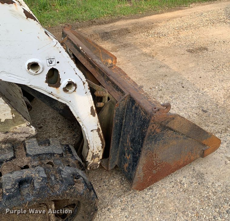 image for item LI9238 2008 Bobcat T870  tracked skid steer loader