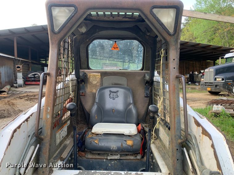 image for item LI9238 2008 Bobcat T870  tracked skid steer loader