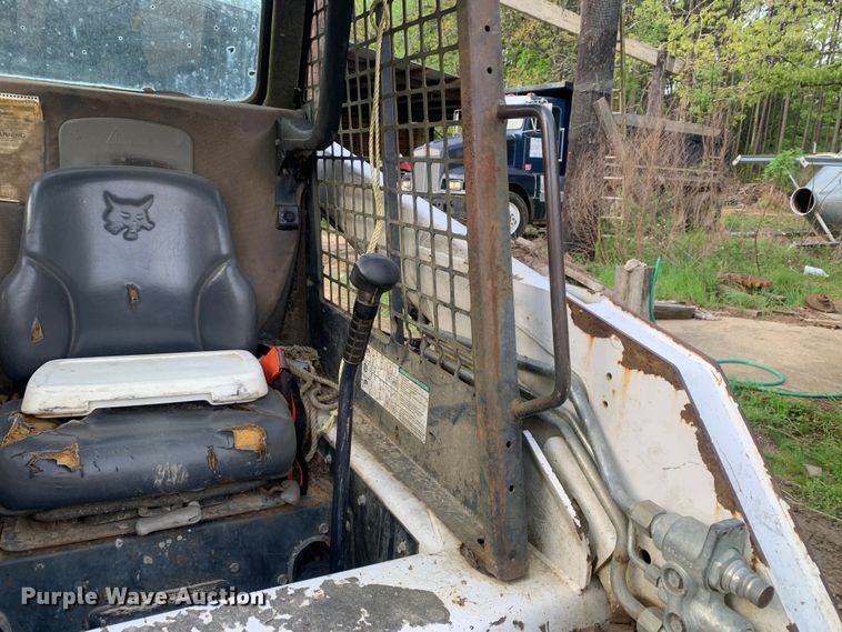 image for item LI9238 2008 Bobcat T870  tracked skid steer loader