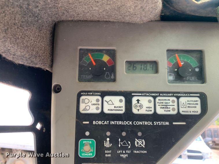 image for item LI9238 2008 Bobcat T870  tracked skid steer loader