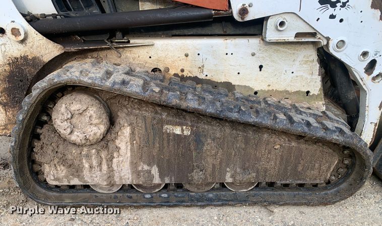 image for item LI9238 2008 Bobcat T870  tracked skid steer loader