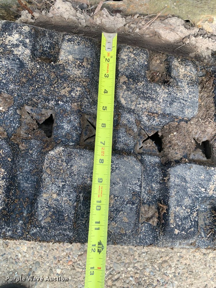 image for item LI9238 2008 Bobcat T870  tracked skid steer loader