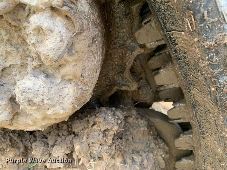 image for item LI9238 2008 Bobcat T870  tracked skid steer loader