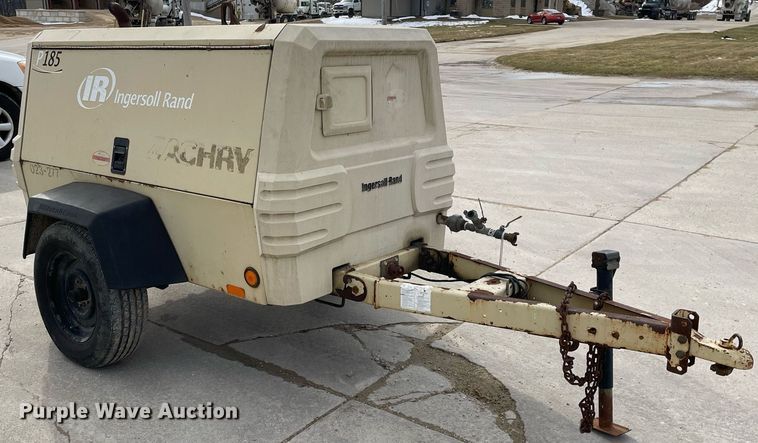 image for item LJ9566 2007 Ingersoll Rand P185WJD  air compressor